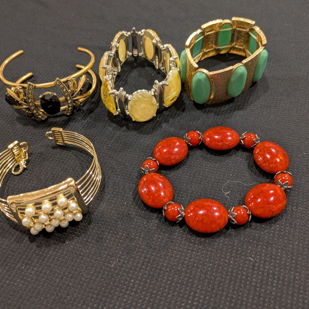 Chic Gold and Red Beaded Bracelet Set Of 5
